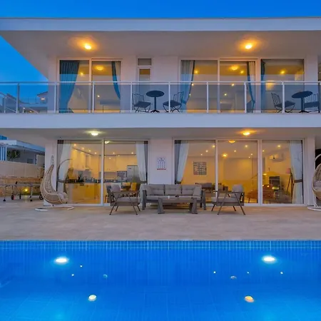 Lumiere 2 Luxurious 4 Bed In Kiziltas With Sea Views 别墅 卡尔坎